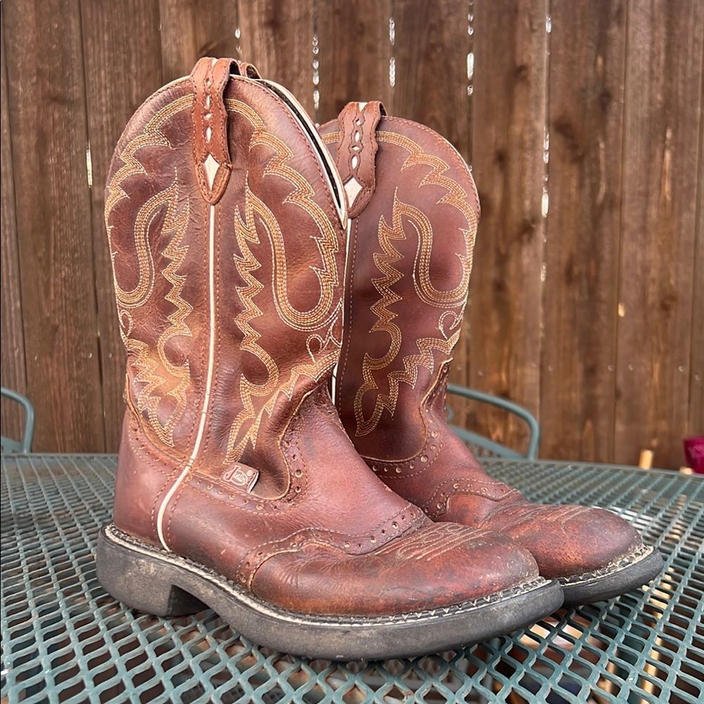 Justin Gypsy Womens Brown Leather Cowgirl Western Boot Round Toe 7B Country
